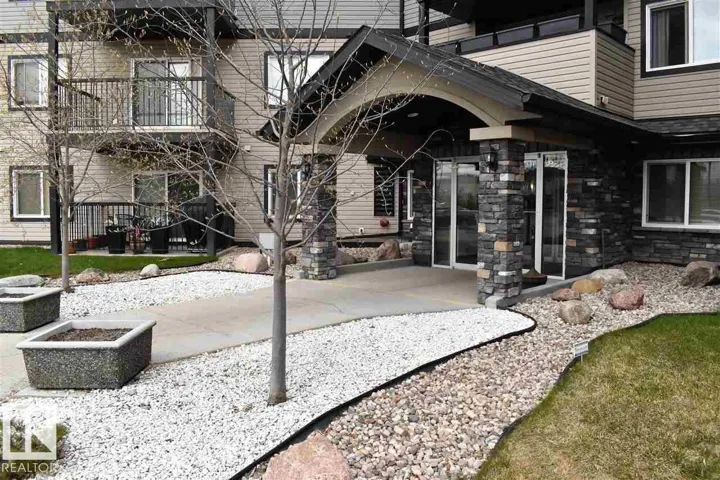 #411 5951 165 AV NW, Edmonton, Alberta T5Y0J6