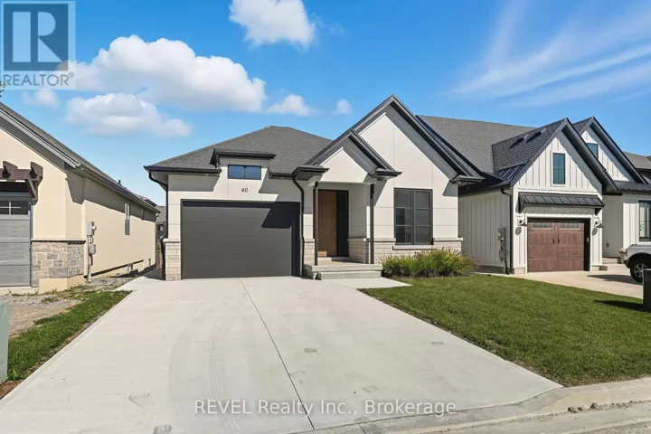 40 IVY CRESCENT, Thorold (Confederation Heights), Ontario L2V0J9