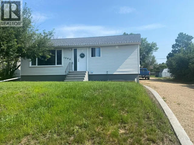 1048 Reasbeck Crescent, Dawson Creek, British Columbia V1G1P2