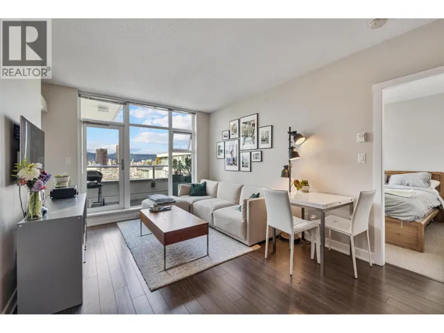 820 1777 W 7TH AVENUE, Vancouver, British Columbia V6J0E5