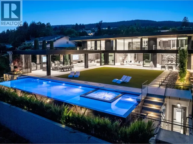 690 KNOCKMAROON ROAD, West Vancouver, British Columbia V7S1R6