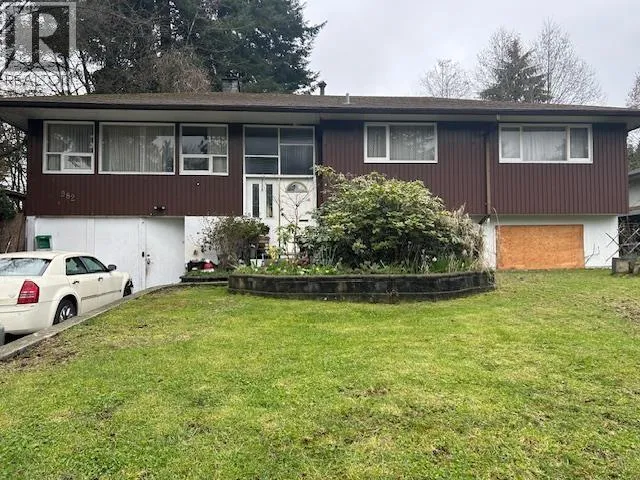 982 LYNN VALLEY ROAD, North Vancouver, British Columbia V7J1Z7