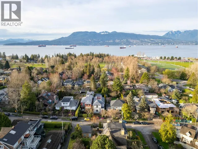 4341 W 3RD AVENUE, Vancouver, British Columbia V6R1M6