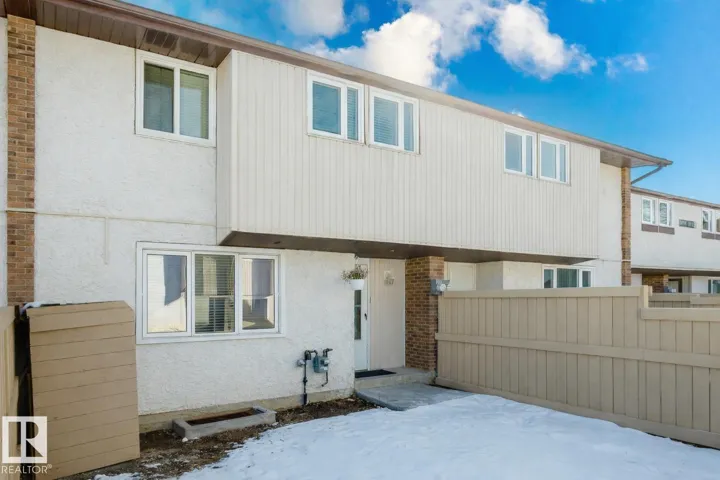 #8 14110 80 ST NW, Edmonton, Alberta T5C1L6