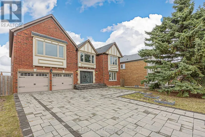 150 STRATHEARN AVENUE, Richmond Hill (Bayview Hill), Ontario L4B2L7