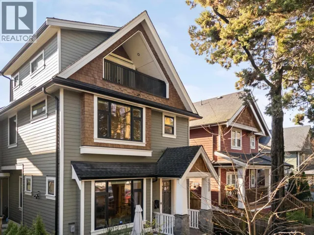 1220 E 11TH AVENUE, Vancouver, British Columbia V5T2G3