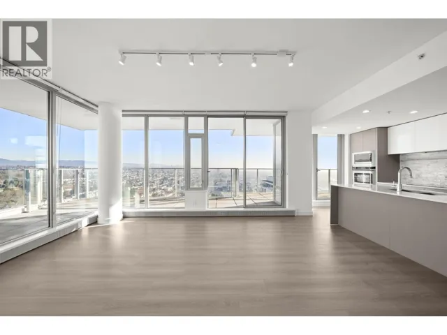 2402 8031 NUNAVUT LANE, Vancouver, British Columbia V5X0C9