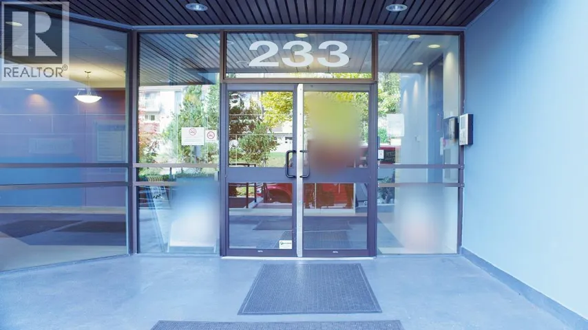 140 233 W 1ST STREET, North Vancouver, British Columbia V7M1B3
