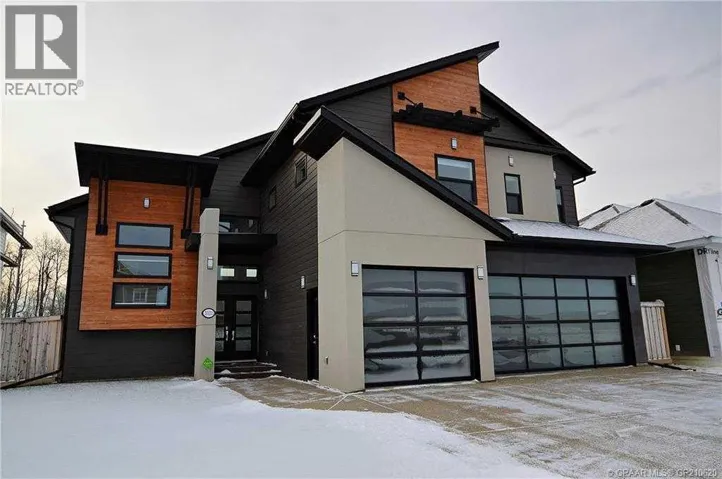 10213 67 Avenue, Grande Prairie, Alberta T8W0K7