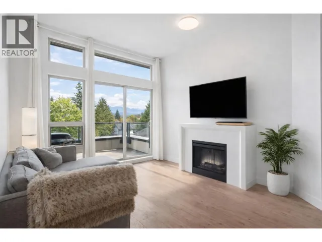 404 738 E 29TH AVENUE, Vancouver, British Columbia V5V0B6
