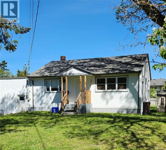 4371 Shelbourne St, Saanich, British Columbia V8N3G4