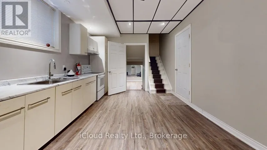 2 - 55 ROYAL PALM DRIVE, Brampton (Heart Lake East), Ontario L6Z1P1