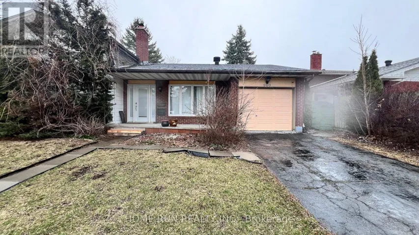 960 CAHILL DRIVE, Ottawa, Ontario K1V9H8
