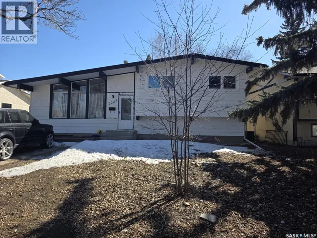 2225 BEDFORD AVENUE E, Regina, Saskatchewan S4N0H1