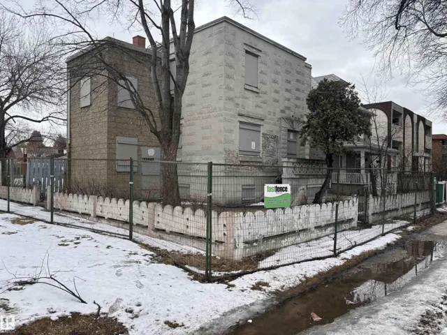 11847 96 ST NW, Edmonton, Alberta T5G1V4