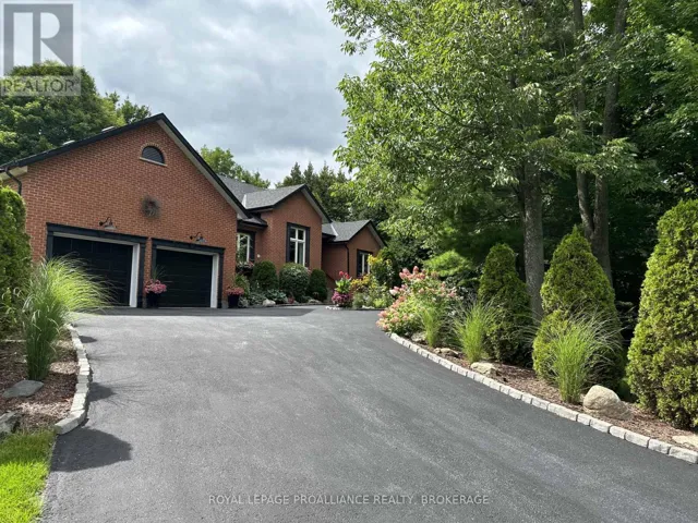 4075 STONE POINT ROAD, South Frontenac (Frontenac South), Ontario K0H1X0