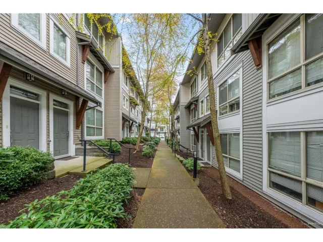 96 6671 121 STREET, Surrey, British Columbia V3W1T9