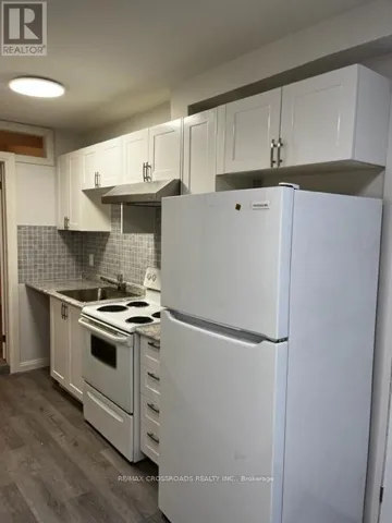 2704 DANFORTH AVENUE, Toronto (East End-Danforth), Ontario M4C1L7