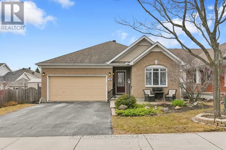 18 SPINNEY WAY, Ottawa, Ontario K2J4Y8