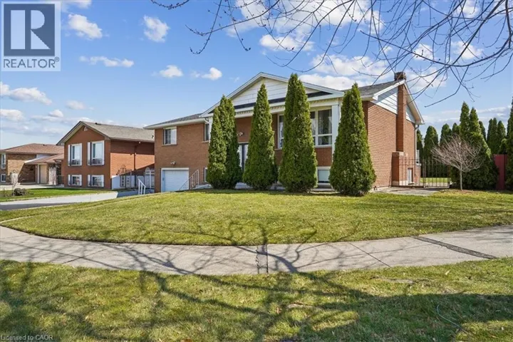 72 EASTBURY Drive, Stoney Creek, Ontario L8E2V5