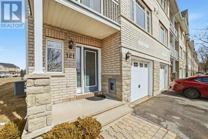 121 CORINTH PRIVATE, Ottawa, Ontario K2E0A8