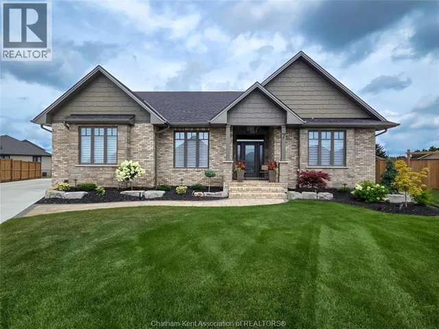 7 Tracy DRIVE, Chatham, Ontario N7M0S8