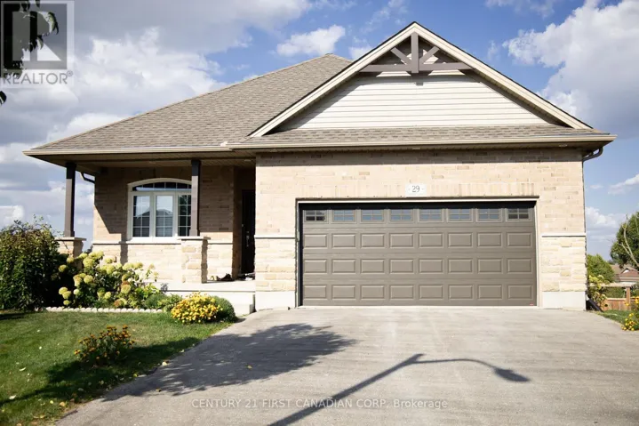 29 HEDGES COURT, St. Thomas, Ontario N5R6G4