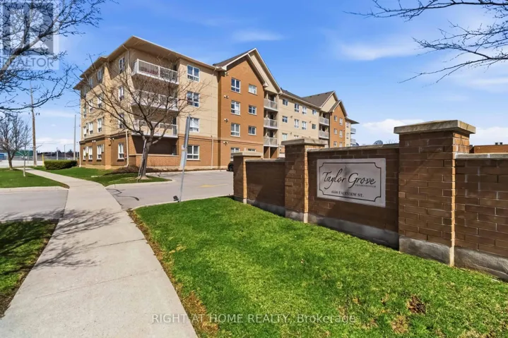 305 - 4450 FAIRVIEW STREET S, Burlington (Shoreacres), Ontario L7L7K7