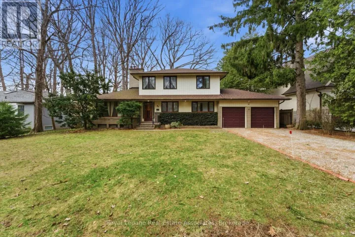 95 OAKES DRIVE, Mississauga (Mineola), Ontario L5G3M2