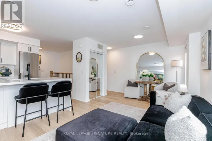 3 - 171 WILLIAM DUNCAN ROAD, Toronto (Downsview-Roding-CFB), Ontario M3K0B8