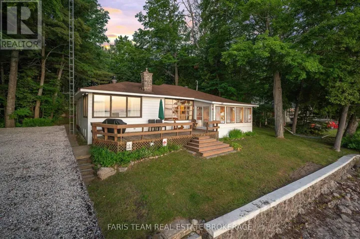1697 CHAMPLAIN ROAD, Tiny, Ontario L9M0E3