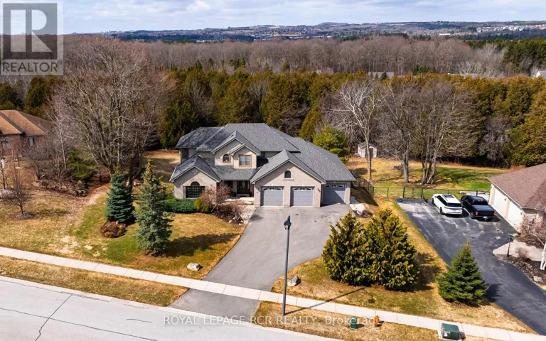 32 HEADWATERS LANE, Mono, Ontario L9W5K3