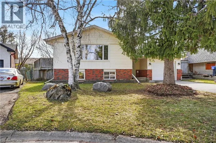 309 DALESIDE Place, Waterloo, Ontario N2L5M4