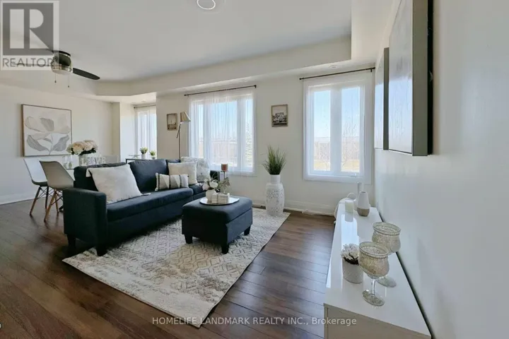 215 - 320 JOHN STREET, Markham (Aileen-Willowbrook), Ontario L3T0B1