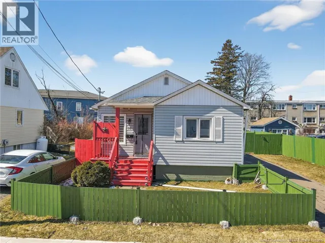 18 Stafford Street, Moncton, New Brunswick E1C4R4