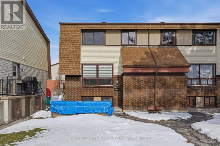 B - 25 WOODVALE GREEN, Ottawa, Ontario K2G4H3