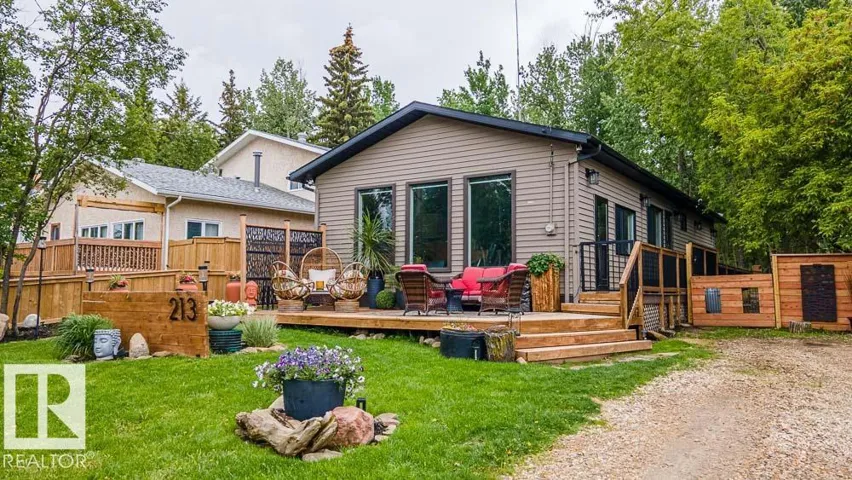 213 CRYSTAL SPRINGS DR, Rural Wetaskiwin County, Alberta T0C2V0