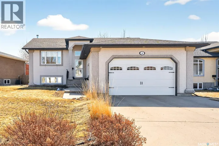 45 Goldenglow DRIVE, Moose Jaw, Saskatchewan S6J1N7