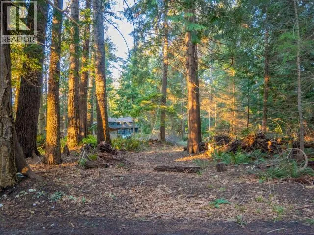 1136 HERCHMER ROAD, Savary Island, British Columbia V8A0G7
