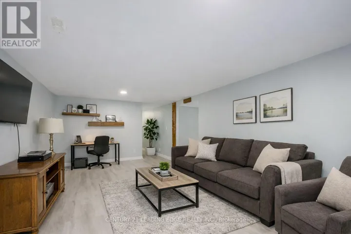 306 LINDAN (ROOM 3) AVENUE, Selwyn, Ontario K9L1K6