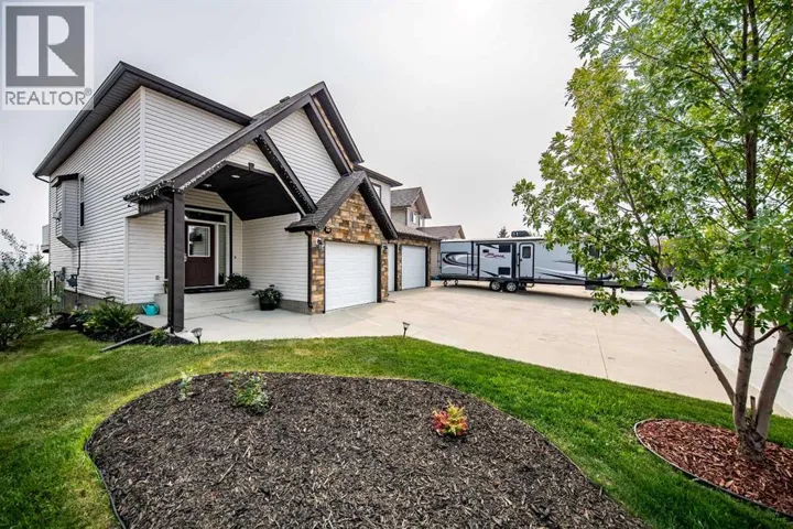 41 Pinnacle Lake Drive, Grande Prairie, Alberta T8W0A9