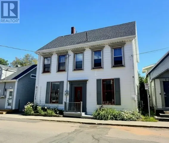 206 Sydney Street, Charlottetown, Prince Edward Island C1A1G8