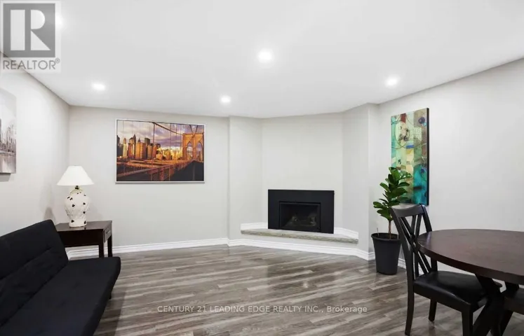 125 ASHRIDGE COURT, Mississauga (Rathwood), Ontario L4Z1K5