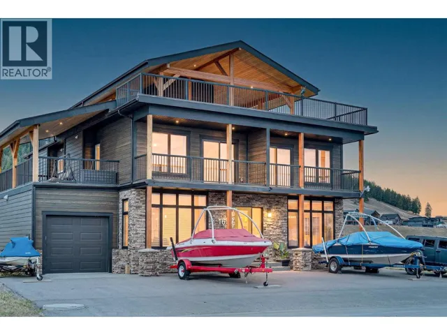 1687 Koocanusa Lake Drive, Lake Koocanusa, British Columbia V0B1T5