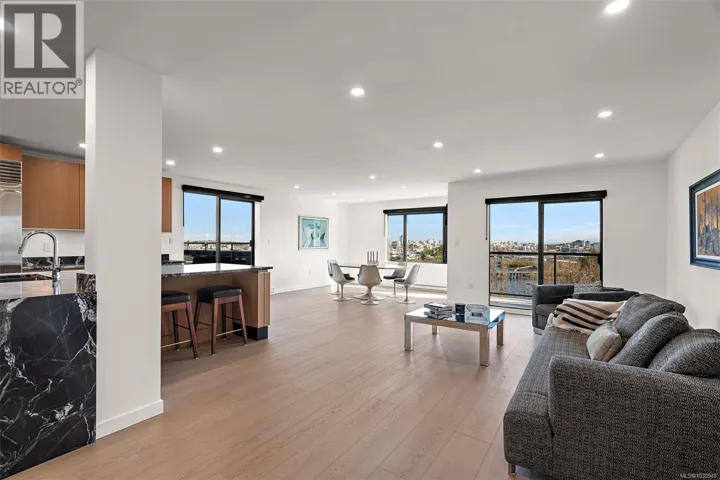 PH1 103 Gorge Rd E, Victoria, British Columbia V9A6Z2