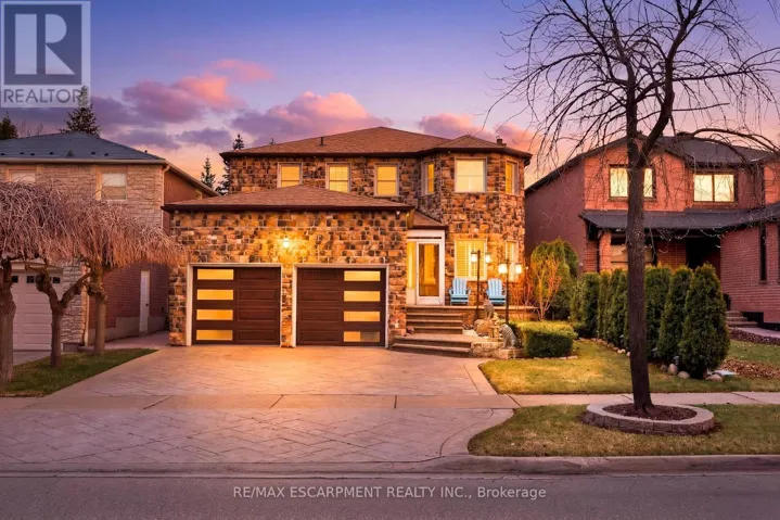 286 WINFIELD TERRACE, Mississauga (Hurontario), Ontario L5R1N3