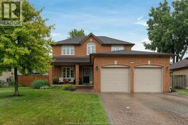 329 GERALDINE CRESCENT, Windsor, Ontario N9E4R7