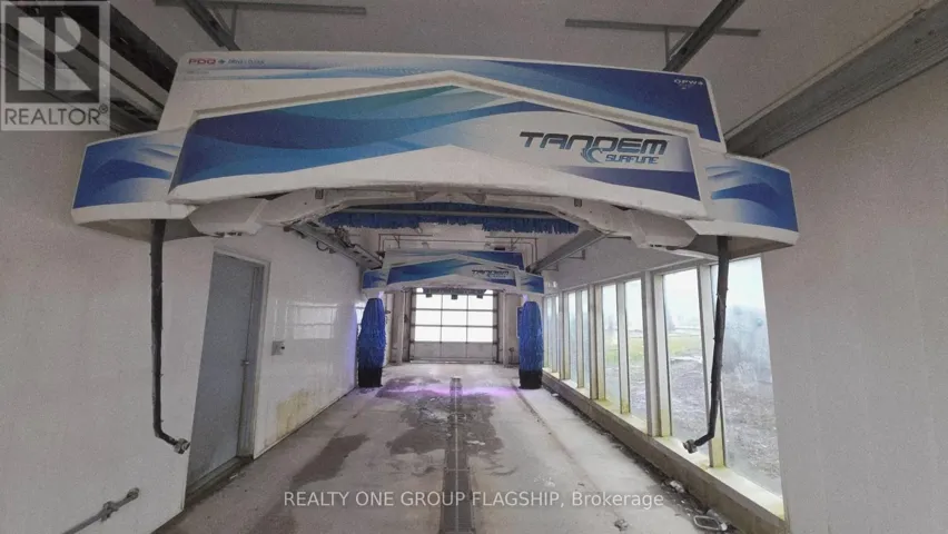 CAR WASH BLDG - 4861 VICTORIA AVENUE, Niagara Falls (Cherrywood), Ontario L2E4C5