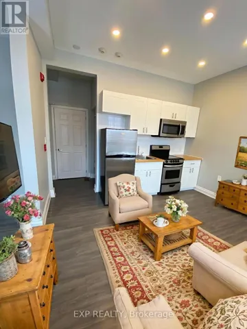 4 - 70 VICTORIA AVENUE S, Hamilton (Stinson), Ontario L8N2S7