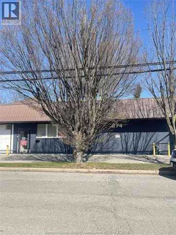 374 SHEPHERD STREET West, Windsor, Ontario N8X1C3